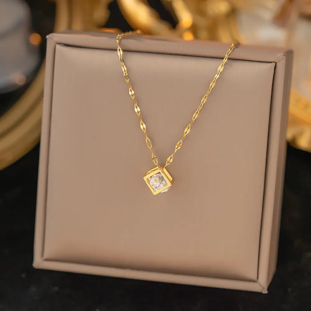 سنسال Square Luxe مطلي بالذهب عيار 18