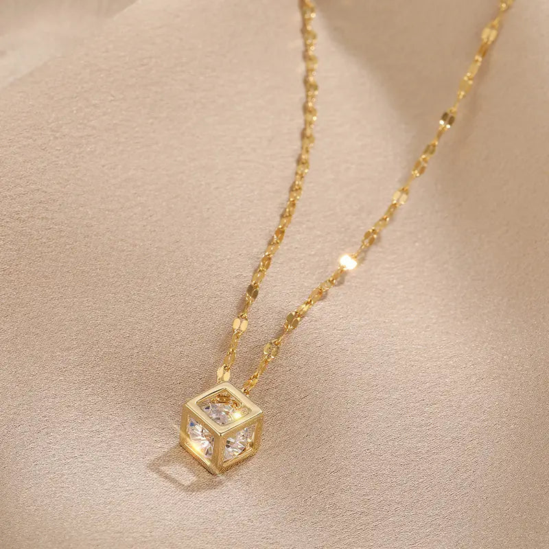 سنسال Square Luxe مطلي بالذهب عيار 18