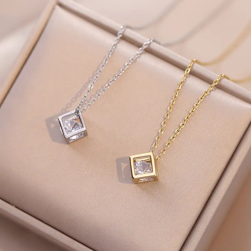 سنسال Square Luxe مطلي بالذهب عيار 18