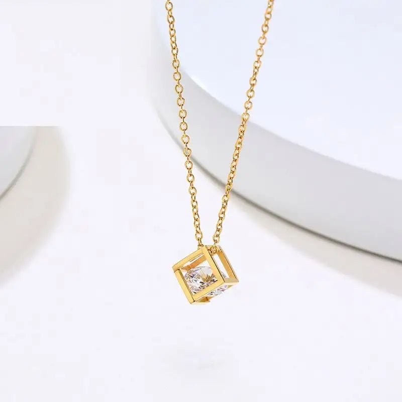 سنسال Square Luxe مطلي بالذهب عيار 18