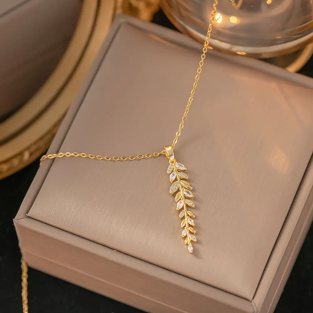 18k gold-plated Golden Oliva necklace سنسال جولدن اوليفا