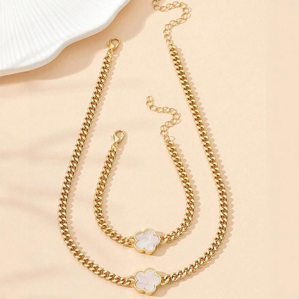 18k gold plated clover set طقم كلوفر سنسال + اسوارة