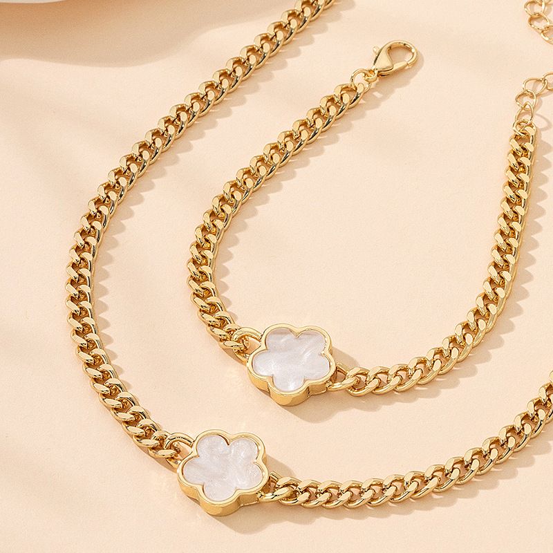 18k gold plated clover set طقم كلوفر سنسال + اسوارة